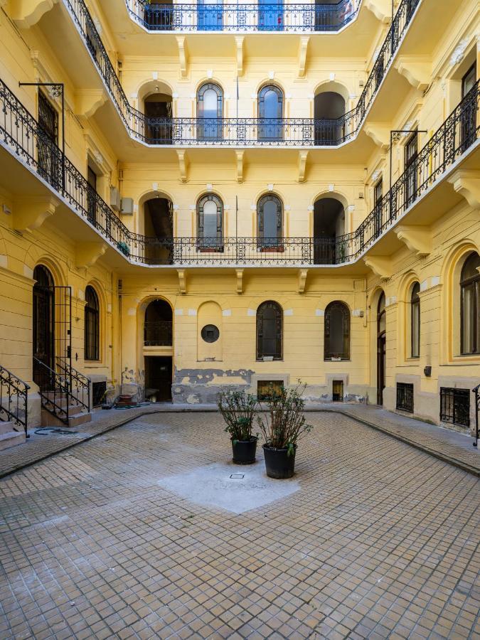 Studio Apollo Budapeste Exterior foto